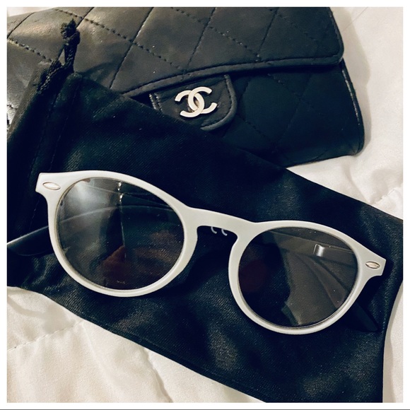 ✨ONE DAY SALE✨Fabulous Peepers Readers glasses - Picture 2 of 9